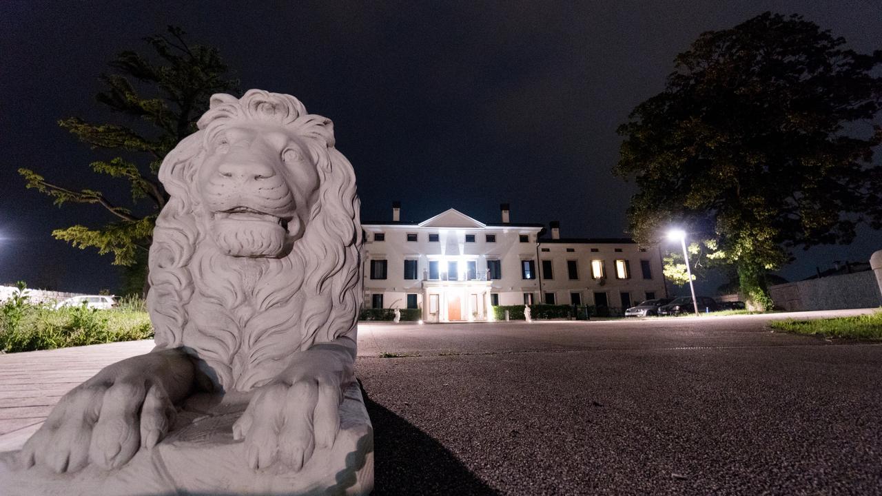 Villa Marini Trevisan Aviano Bagian luar foto